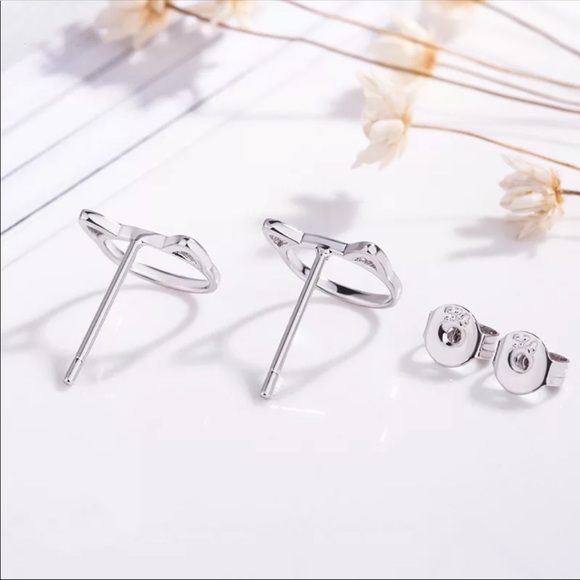 Sterling Silver 925 Cat Stud Earrings - Picture 2 of 5